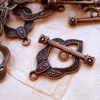 MARCASITE STYLE TOGGLE CLASP